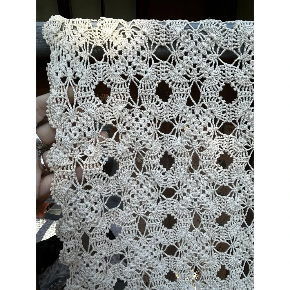 Antique VTG Handmade Crochet Lace Tablecloth Ecru Ivory Scalloped Edge 62x50